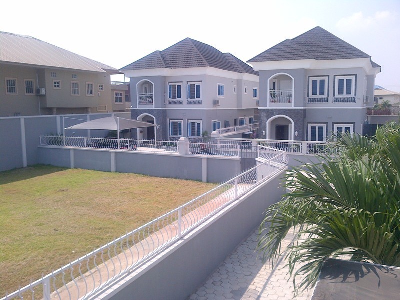 2NUMBERS 4BEDROOM DETACHED