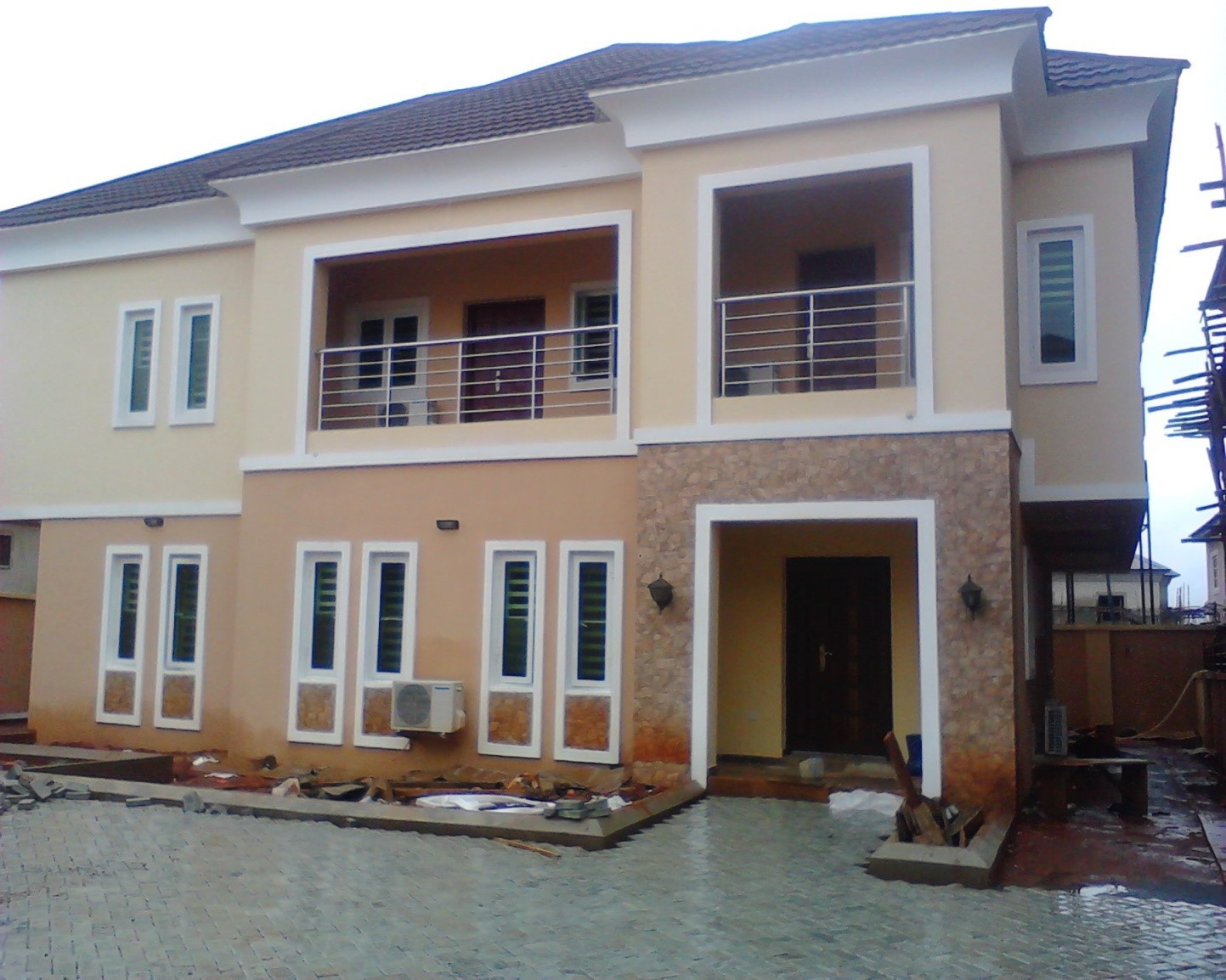 5-BEDROOM DUPLEX